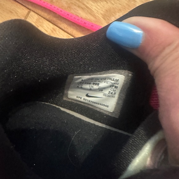 Nike KD Black and Pink Athletic Shoes - Picture 8 of 8